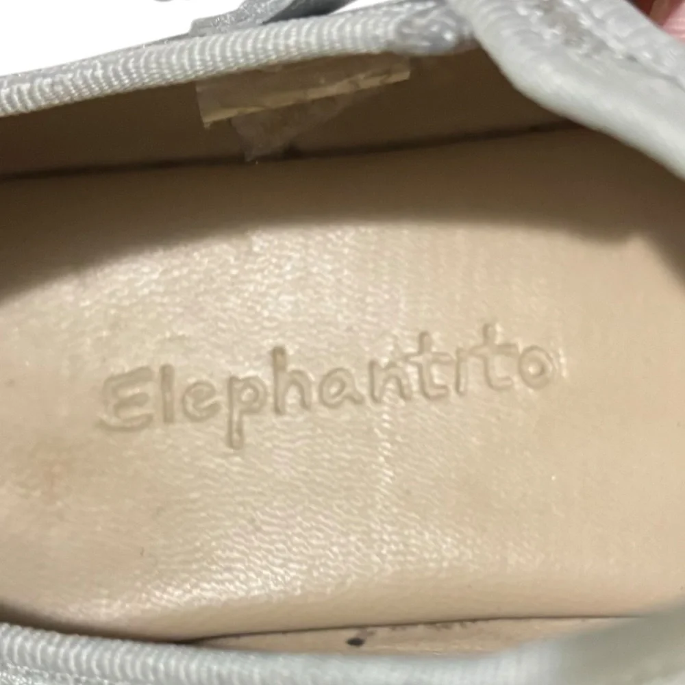 Elephantito girl’s silver classic Mary Jane shoes size 1